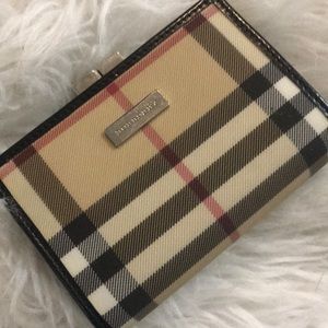 Burberry small coin purse